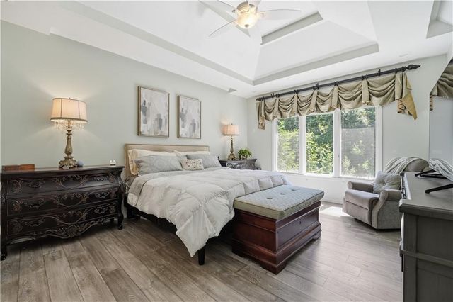 15312 Woodson Lane, Overland Park, KS 66223