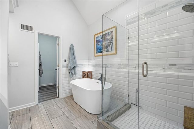 15312 Woodson Lane, Overland Park, KS 66223