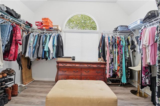 15312 Woodson Lane, Overland Park, KS 66223