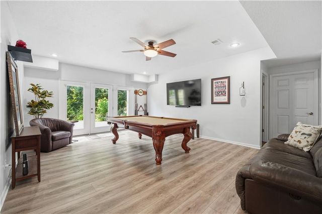 15312 Woodson Lane, Overland Park, KS 66223