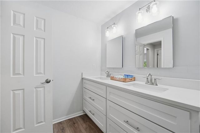 15312 Woodson Lane, Overland Park, KS 66223