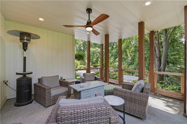 15312 Woodson Lane, Overland Park, KS 66223