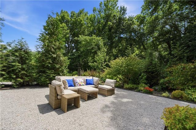 15312 Woodson Lane, Overland Park, KS 66223