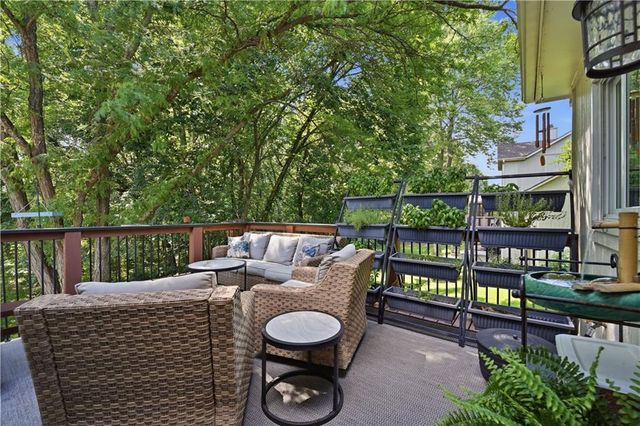 15312 Woodson Lane, Overland Park, KS 66223
