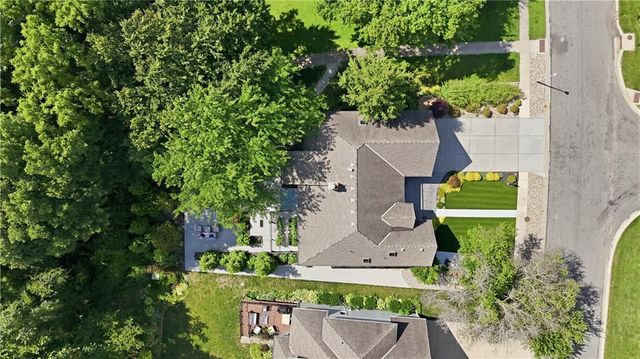 15312 Woodson Lane, Overland Park, KS 66223