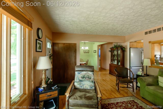 9853 Hamilton Street, Van Buren Charter Township, MI 48111