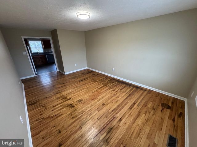 125 LONGSTREET AVE, Winchester, VA 22603