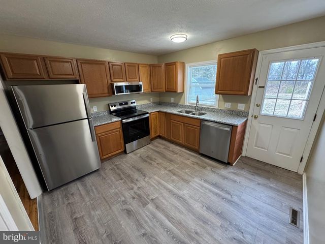 125 LONGSTREET AVE, Winchester, VA 22603