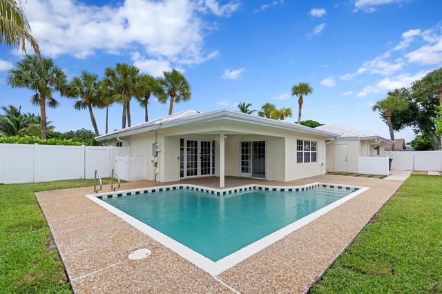 1375 SW 14th Avenue, Boca Raton, FL 33486