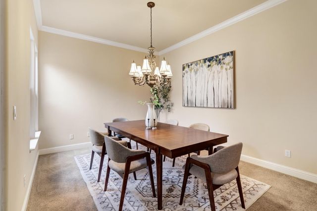 100 Palomares, Roseville, CA 95747