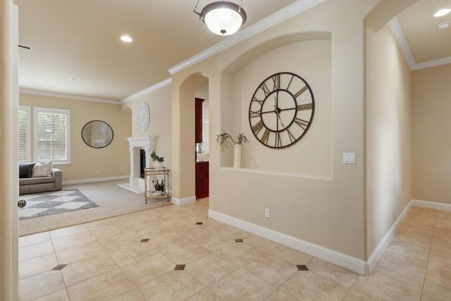 100 Palomares, Roseville, CA 95747