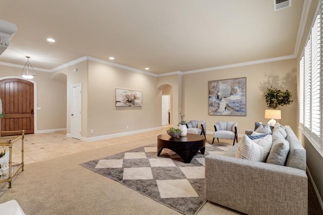 100 Palomares, Roseville, CA 95747