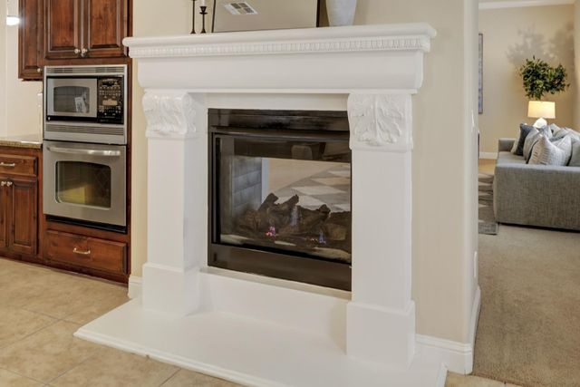 100 Palomares, Roseville, CA 95747