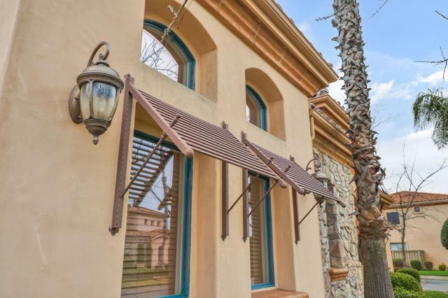 100 Palomares, Roseville, CA 95747