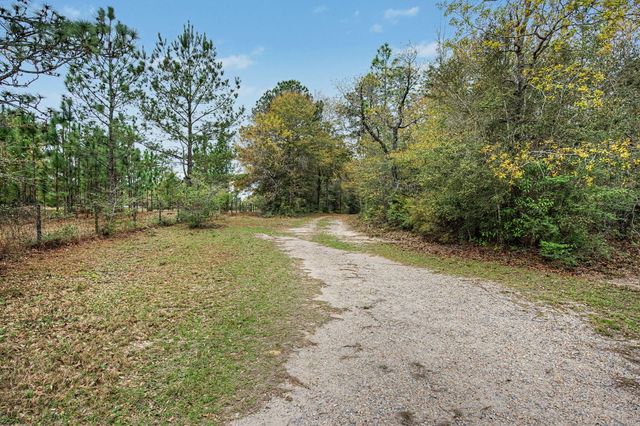 6730 Will Owens Road, Laurel Hill, FL 32567