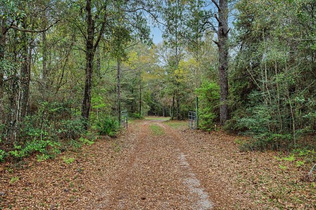 6730 Will Owens Road, Laurel Hill, FL 32567