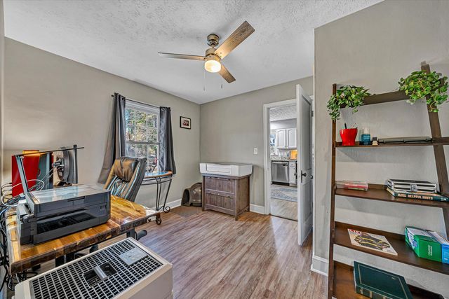 3633 Martinell AVE, Roanoke, VA 24018