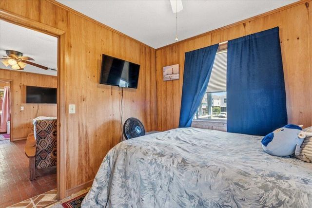 1726 E Ashley Avenue, Folly Beach, SC 29439