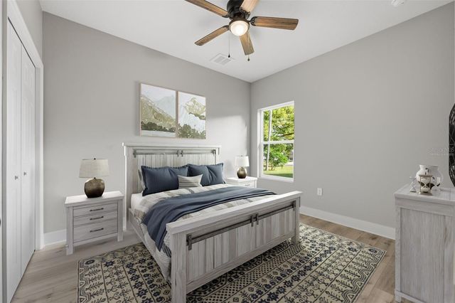 706 AVENUE E, Plant City, FL 33563