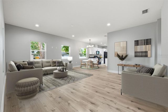 706 AVENUE E, Plant City, FL 33563