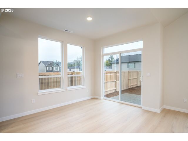 24052 Sw MAPLE Ter Sw, Sherwood, OR 97140