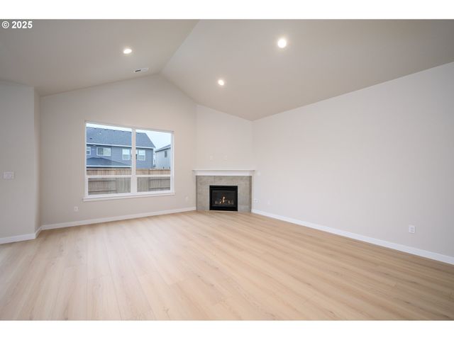 24052 Sw MAPLE Ter Sw, Sherwood, OR 97140