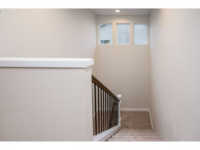 24052 Sw MAPLE Ter Sw, Sherwood, OR 97140