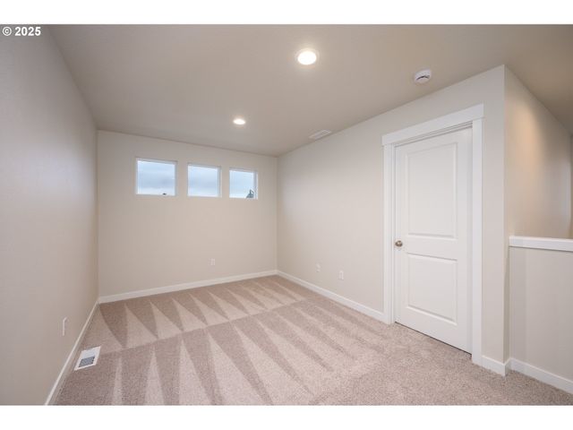 24052 Sw MAPLE Ter Sw, Sherwood, OR 97140