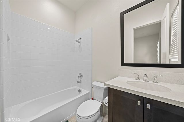 52 Eider Run, Irvine, CA 92618