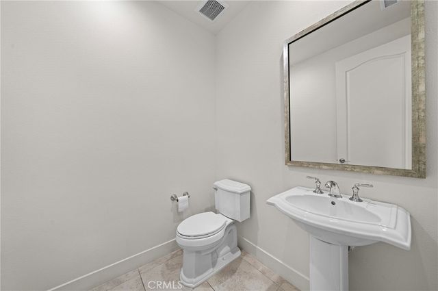 52 Eider Run, Irvine, CA 92618