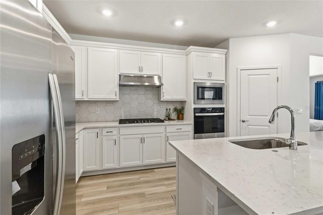 2940 FOREST MEADOW AVENUE, Valrico, FL 33594