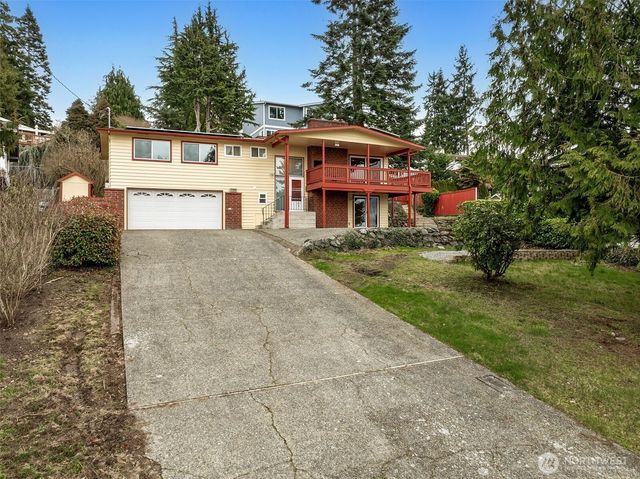 22628 16th Avenue S, Des Moines, WA 98198