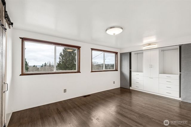 22628 16th Avenue S, Des Moines, WA 98198