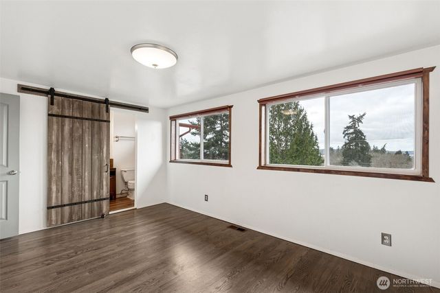 22628 16th Avenue S, Des Moines, WA 98198