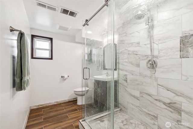 22628 16th Avenue S, Des Moines, WA 98198