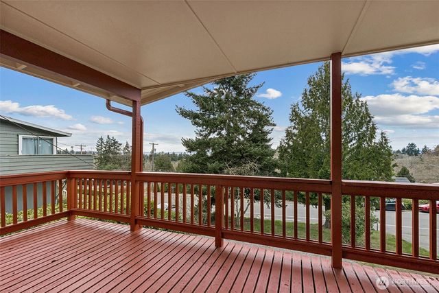 22628 16th Avenue S, Des Moines, WA 98198