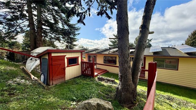 22628 16th Avenue S, Des Moines, WA 98198