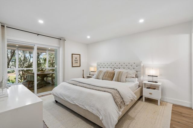 16 Twin Oaks Lane, Isle Of Palms, SC 29451