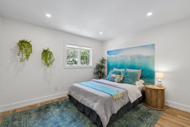 16 Twin Oaks Lane, Isle Of Palms, SC 29451