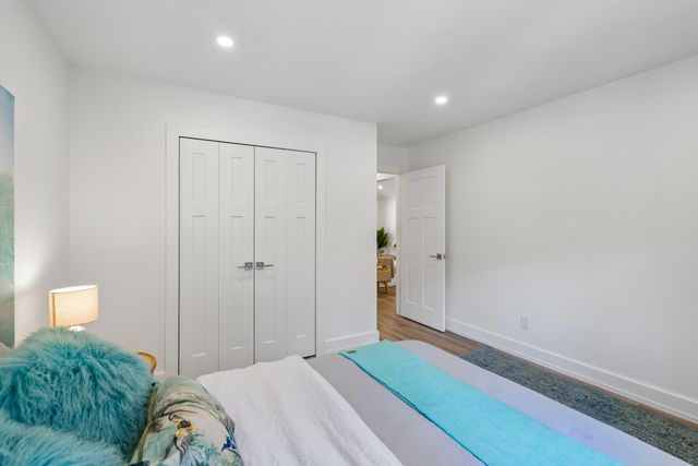 16 Twin Oaks Lane, Isle Of Palms, SC 29451