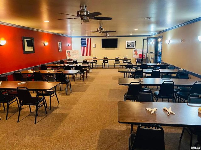 118 W 10TH Avenue, Milan, IL 61264