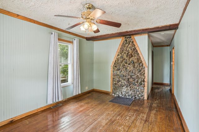 650 Water Street, Hobart, IN 46342