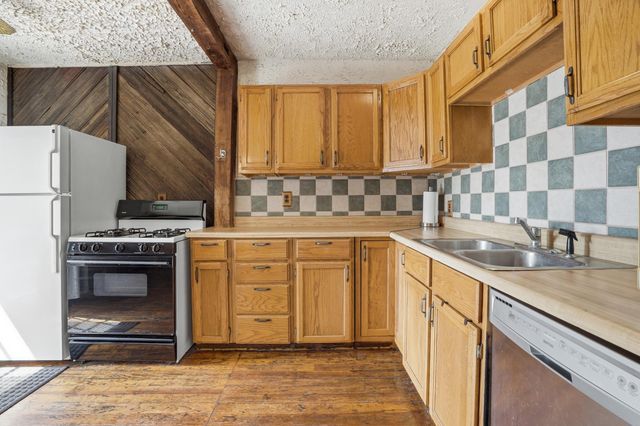 650 Water Street, Hobart, IN 46342