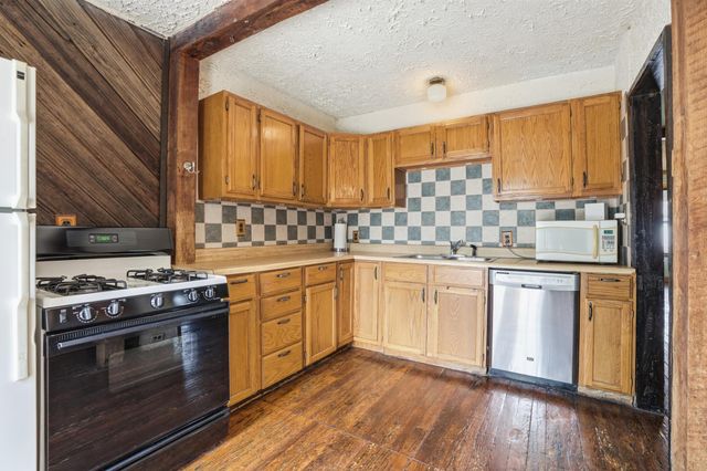 650 Water Street, Hobart, IN 46342