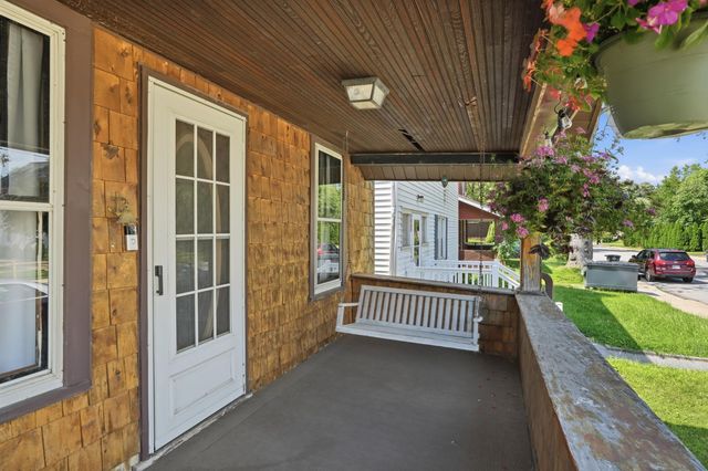 650 Water Street, Hobart, IN 46342