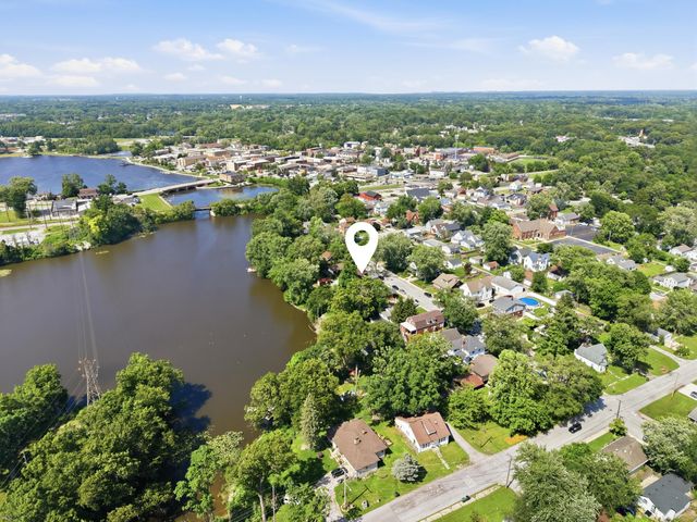 650 Water Street, Hobart, IN 46342