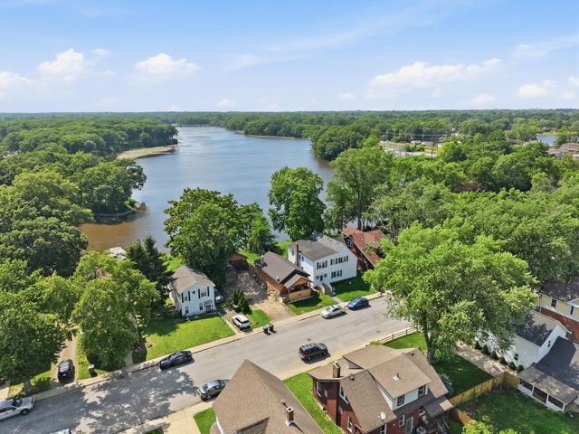 650 Water Street, Hobart, IN 46342