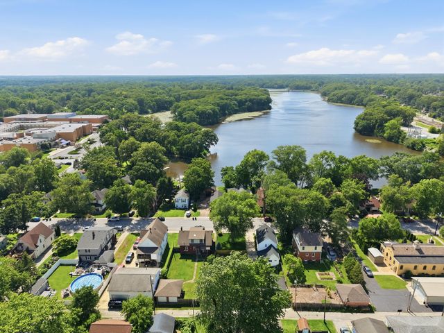 650 Water Street, Hobart, IN 46342