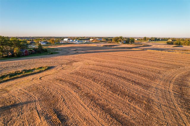 01 Nevada Street, Indianola, IA 50125