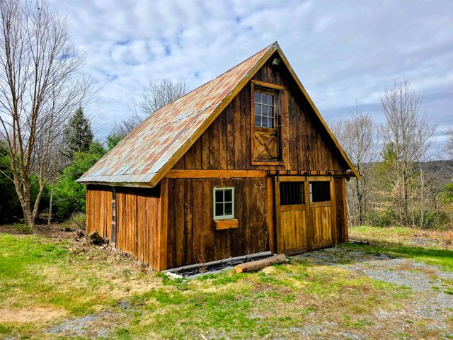 440 Stapelfeld Drive, Ryegate, VT 05081